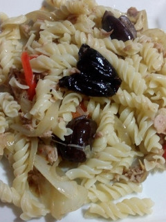 Una foto de Pastas con salsa de atún (sin tomate)
