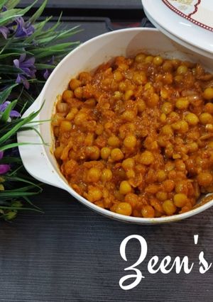 A picture of Safed Matar or White Dry Peas Masala.