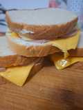 Sandwichul copilariei varianta cu multă brânză🍞🧀