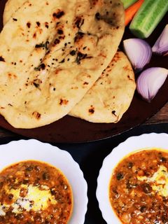 তন্দুরি বাটার নান (tandoori butter naan recipe in Bengali) রেসিপির প্রধান ছবি