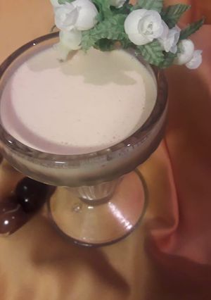Una foto de Milkshake de Lúcuma Light a lo Carmelita