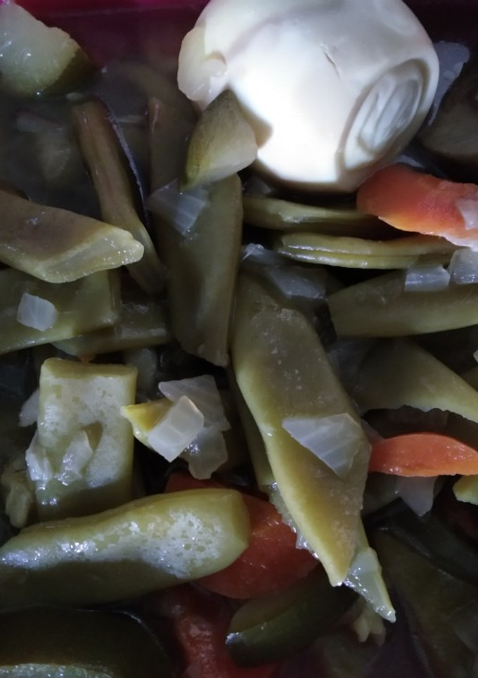 Una foto de Hervido de verduras con huevo cocido