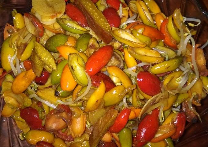 Cara Gampang Menyiapkan Tumis kulit melinjo jengkol yang Bikin Ngiler