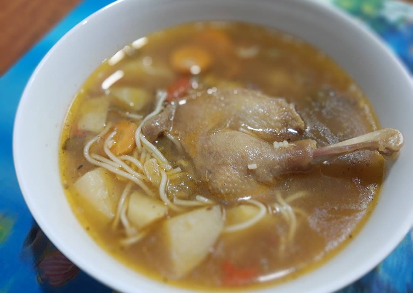 Sopa de pato con cabello de ángel