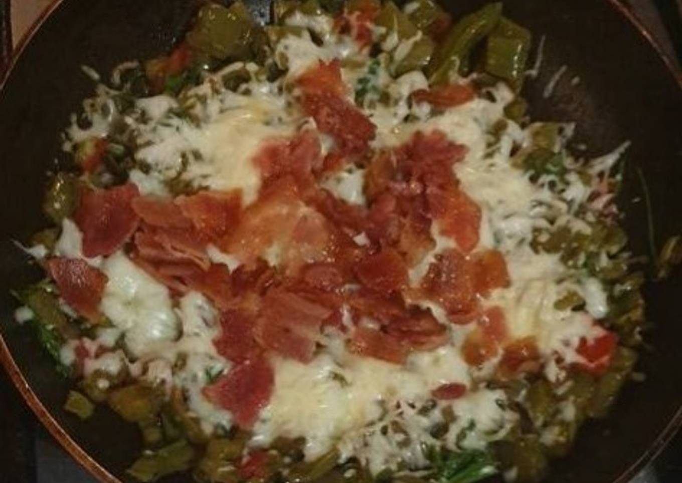 Nopales con tocino keto