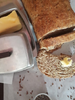 A picture of Honey-Whole wheat Bread with Chia & Linseeds.