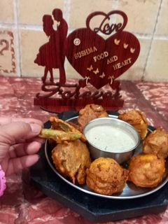 फलाहारी आलू बोंडा रेसिपी मुख्य फोटो