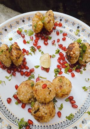 A picture of Potato Sabudana Appe.