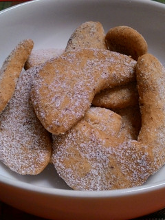 A picture of Vanillekipferl Vanilla Crescent Cookies.