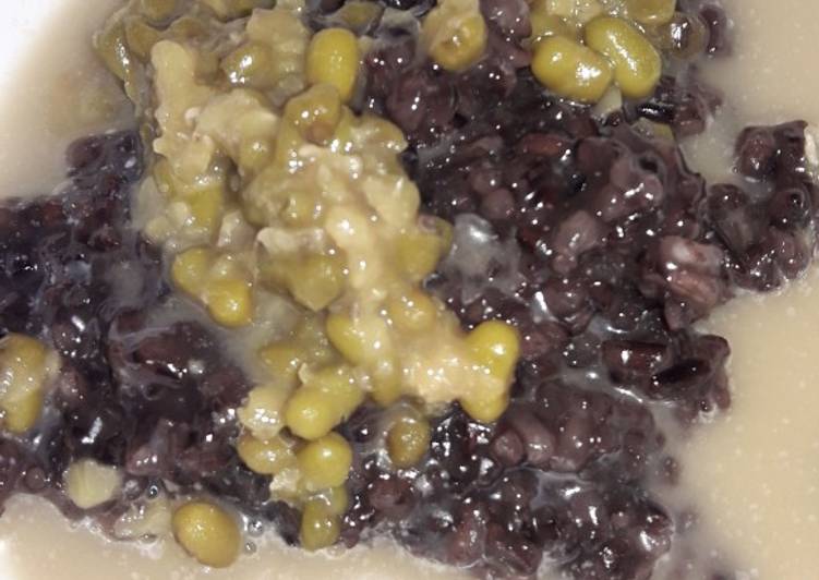 Bubur kacang hijau dan ketan hitam