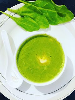 पालक सूप (Palak soup recipe in Hindi) रेसिपी मुख्य फोटो