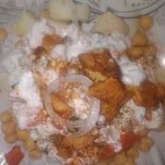 A picture of Alu Chana chaat.