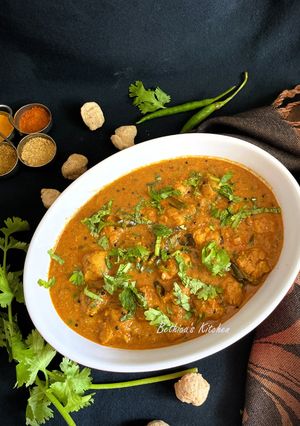 A picture of Soya Chunks Ka Salan (Hyderabadi style).