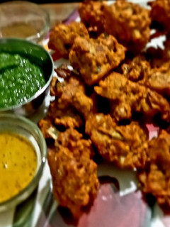 मिक्स वेज पकौड़े(mix veg pakode recipe in hindi) रेसिपी मुख्य फोटो