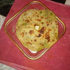 A picture of Peas paratha.