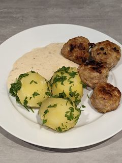 Kötbullar, avagy a híres svéd húsgombóc recept fotója