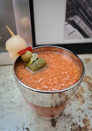 Una foto de Gazpacho de tomatitos encurtidos