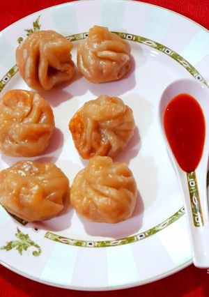A picture of Chicken Momos.