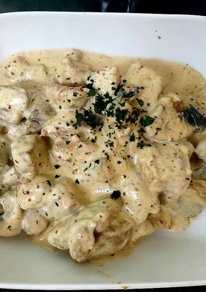 A picture of My Fillet of Pork & Mushroom in a Creamy Mustard Sauce 😋.