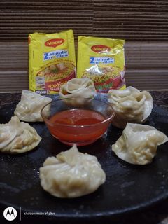 🍝மேகி 🍝🥟 மோமோஸ் 🥟🍝 செய்முறை முக்கிய புகைப்படம்