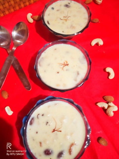 A picture of Shahi Makhana Kheer.