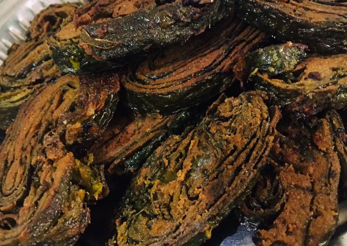 Simple Way to Prepare Mario Batali Rikwach / arbi patta pakora