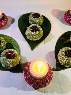 A picture of Pan coconut ladoo.