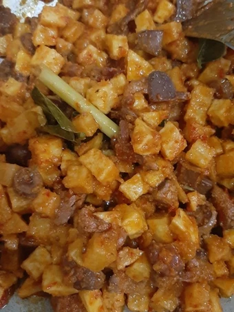 Cara Mudah Menyiapkan Resep Sambal Goreng Kentang Ati yang  Bikin Ketagihan Anti Ribet, Menggugah Selera