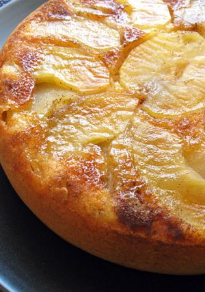 A picture of Rice Cooker Apple Upside-down Cake.