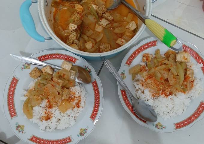 Sayur Lodeh Manisa Lauk Cecek Tahu Tempe