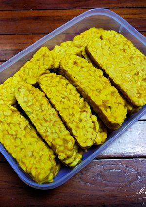 Foto resep Tempe ungkep bumbu kuning