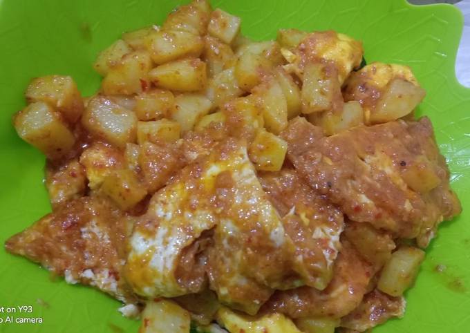 Resep: Balado kentang telor ceplok Murah