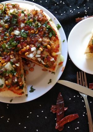 A picture of Dabeli dhokla cake.