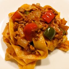 A picture of Filipino pappardelle.