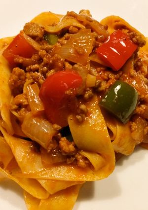 A picture of Filipino pappardelle.