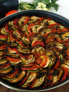 Una foto de TIAN DE VERDURAS O RATATOUILLE {receta francesa}
