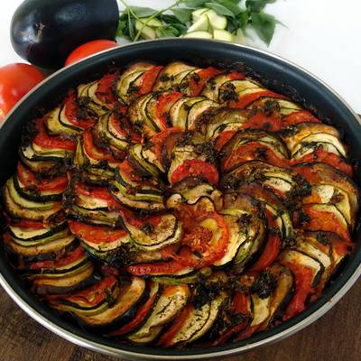 TIAN DE VERDURAS O RATATOUILLE {receta francesa} Receta de ? La Cocinera  Novata - Cookpad