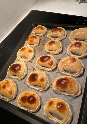Una foto de Empanadas caseras de Jamón y queso