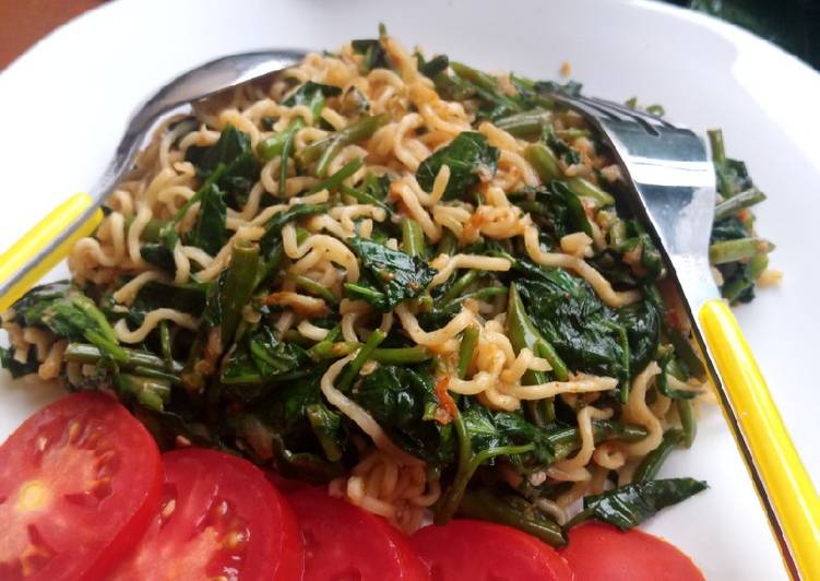 Mie Kangkung