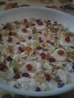 फ्रूट्स क्रीमी रायता (Fruits creamy Raita recipe in hindi) रेसिपी मुख्य फोटो