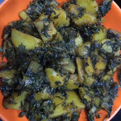 A picture of Aloo Methi.