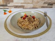 Una foto de risotto al roquefort