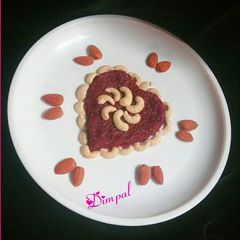 A picture of Beetroot halwa.