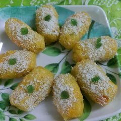 A picture of Suji Coconut Rolls.
