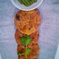 A picture of Raw Banana Cutlet - Kachchya Kelache Vade (Jain Cutlet).