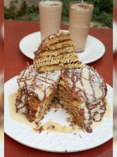 Glazed coconut pancakes ainihin hoton girkin