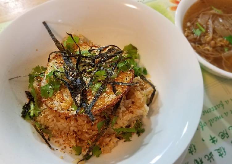 Recipe of Perfect Butter egg brown rice 黄油拌饭#mommasrecipes