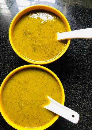 A picture of Spinach soup.