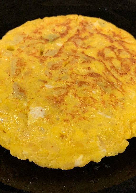 Una foto de Tortilla de patata y calabacín