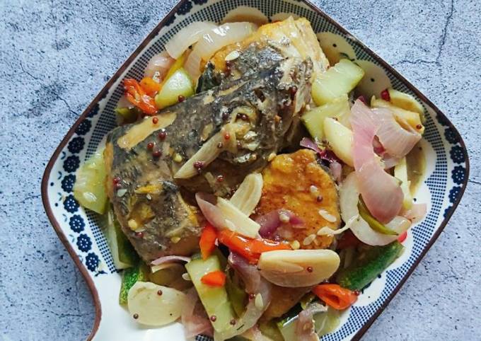 Ikan Tenggiri Masak Asam